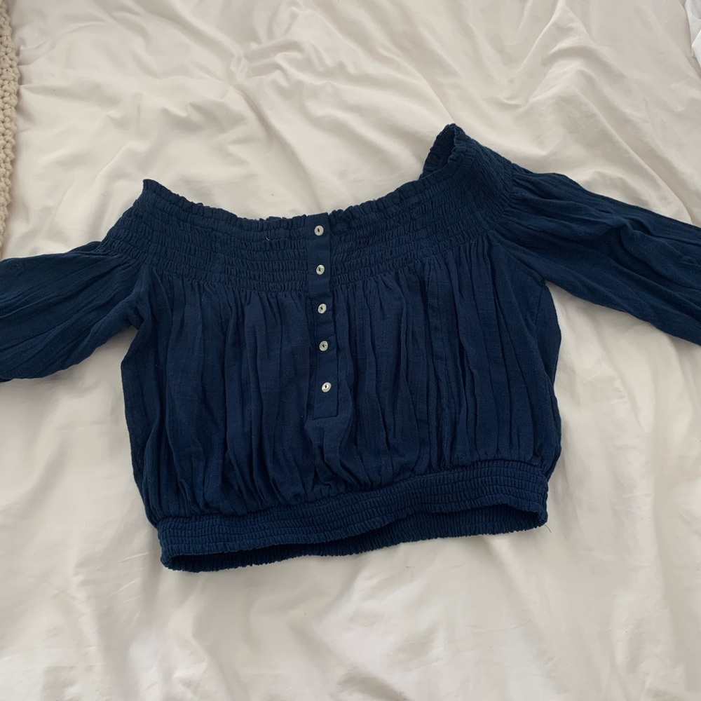 Brand new Free People cropped off the shoulder top!